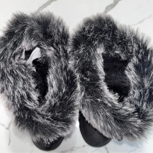 🆕 Kamik | NWT Snow Gypsy Youth Girls Snow Boots Faux Fur Sz 10