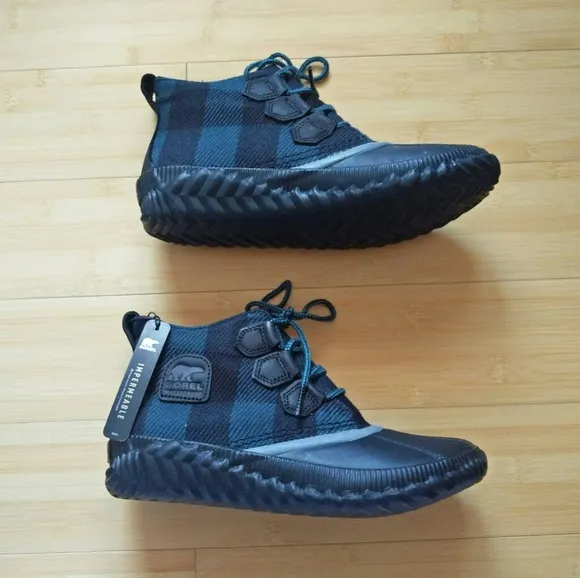 -NEW- Women's Sorel Out N About Plus Boots/Booties 6.5