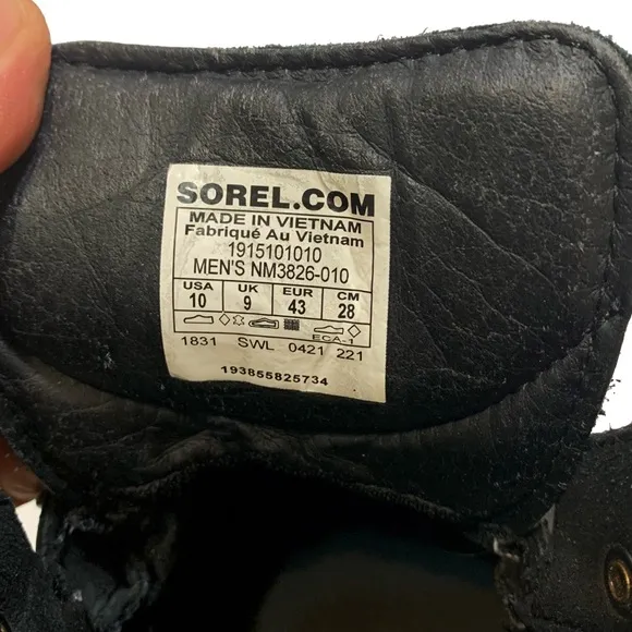 10 / Sorel Men’s ankle mid waterproof Boots