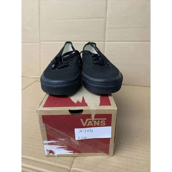 1036. Vans All Black-US 5.5 Mens