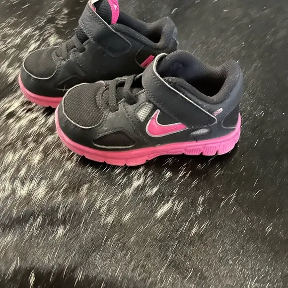 13 Pair Lot Of Toddler Baby Girls 5 6 7 Shoes Boots Nike Carter’s More