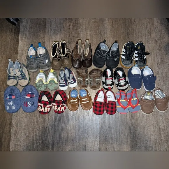 17 Pairs Of Gently Used Baby Shoes Size 0 Months - 12 Months