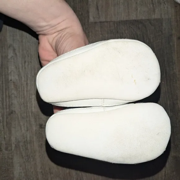 17 Pairs Of Gently Used Baby Shoes Size 0 Months - 12 Months