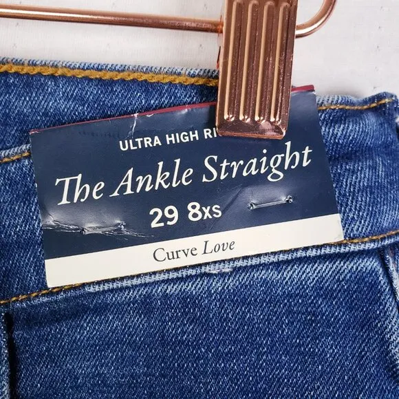 Abercrombie &amp; Fitch Ankle Straight Jean Ultra High Rise Curve Love size 29 Short