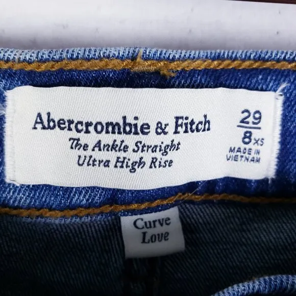 Abercrombie &amp; Fitch Ankle Straight Jean Ultra High Rise Curve Love size 29 Short
