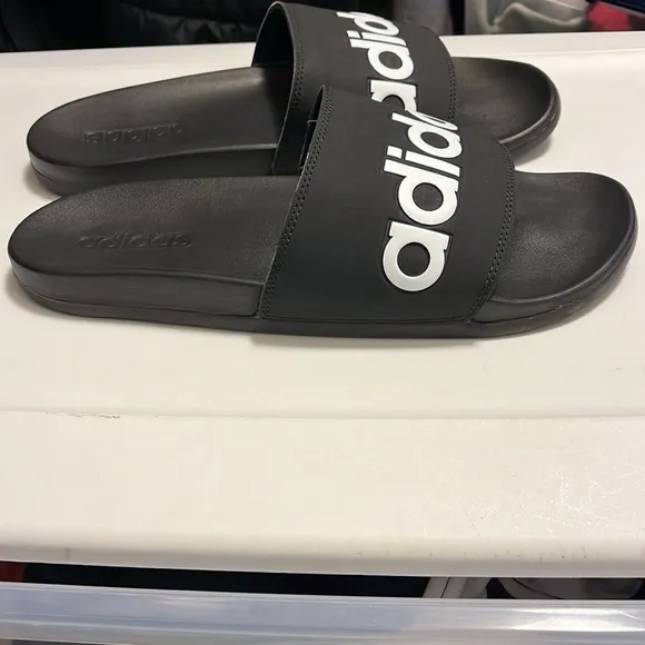 Adidas Adilette Comfort B42207 Slides Sandals Shoes new black white Mens Size 11