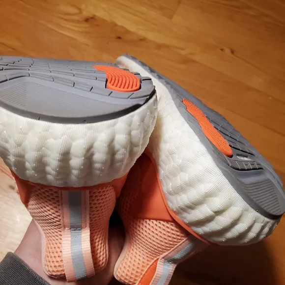 Adidas Alphaboost Sneakers Coral Men's Size 6/ Fits Woman's Size 7.5
