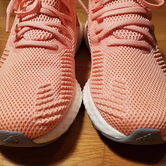 Adidas Alphaboost Sneakers Coral Men's Size 6/ Fits Woman's Size 7.5