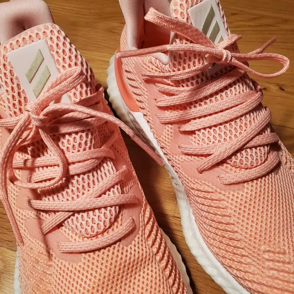 Adidas Alphaboost Sneakers Coral Men's Size 6/ Fits Woman's Size 7.5
