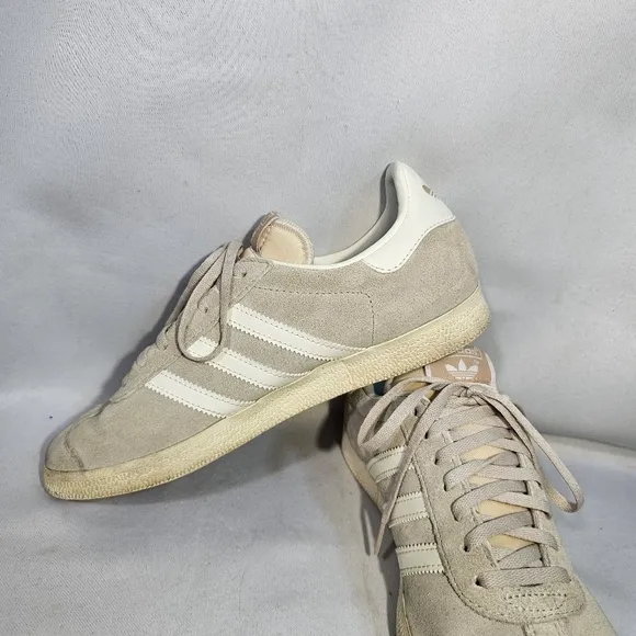 Adidas Gazelle Shoes Originals Sneakers Wonder Beige/Off White IG5796 Men Sz 6.5
