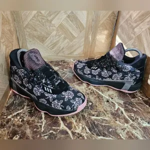 Adidas GS Dame 7 rose city fashion shoes size gs 4 women's size 5.5.     210