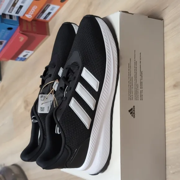 Adidas Men's Black and White Running Shoes