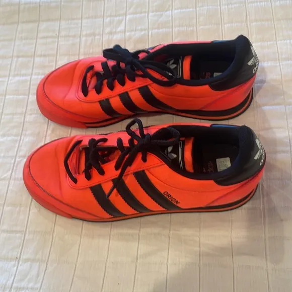 Adidas Orion ortholite athletic shoes sneakers men’s size 5 orange black stripes