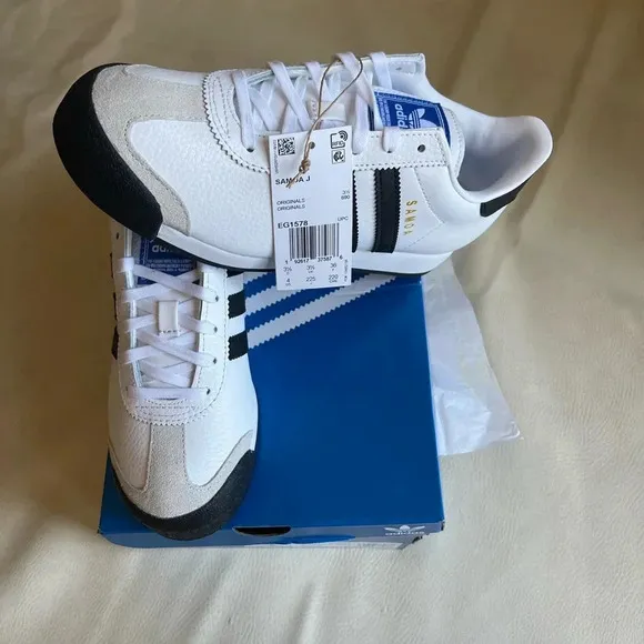 Adidas Samoa Shoes Kids size 4