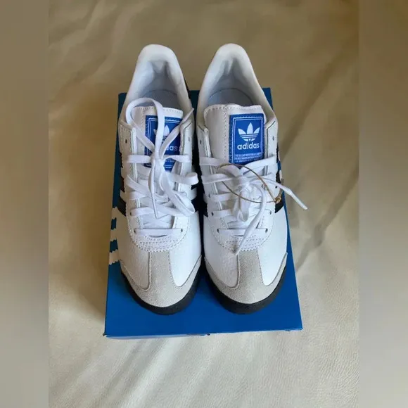 Adidas Samoa Shoes Kids size 4