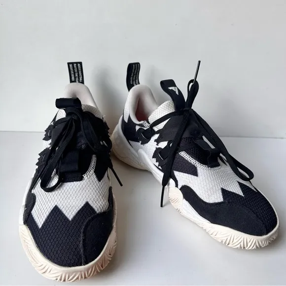 Adidas Trae Young 1 Men’s White Black Basketball Running Sneakers Size:6.5