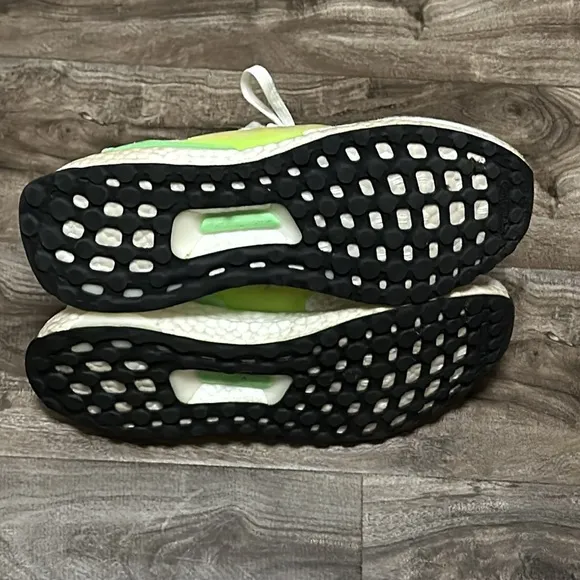 Adidas Ultra Boost 5.0 DNA Running Boys Size 6 Sneakers Shoes GZ5020