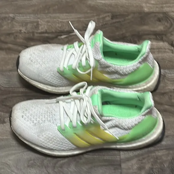 Adidas Ultra Boost 5.0 DNA Running Boys Size 6 Sneakers Shoes GZ5020