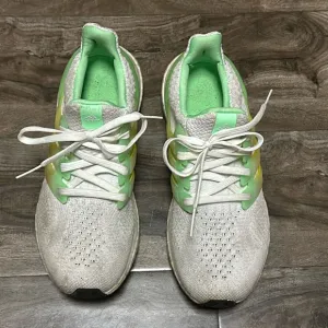 Adidas Ultra Boost 5.0 DNA Running Boys Size 6 Sneakers Shoes GZ5020