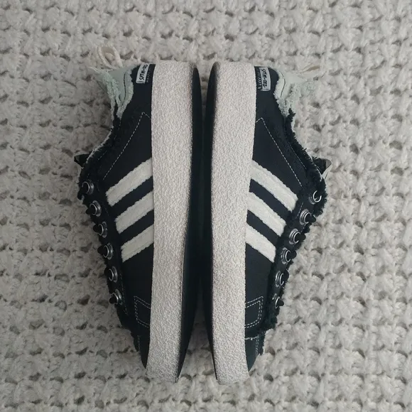 Adidas x Song for the Mute Campus 80s 'Black' size 5.5y