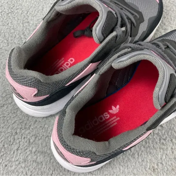 Adidas original yung-96 J Pink Shoes Youth‎ 7 Women 8.5 Suede Mesh Lace Up Grey