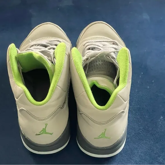 Air Jordan 5 Retro GS Green Bean Shoes Youth Size 2.5 Unisex DQ3734-003