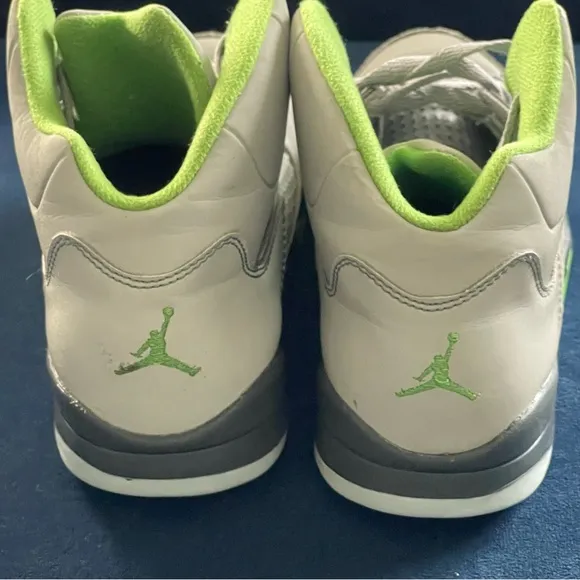 Air Jordan 5 Retro GS Green Bean Shoes Youth Size 2.5 Unisex DQ3734-003