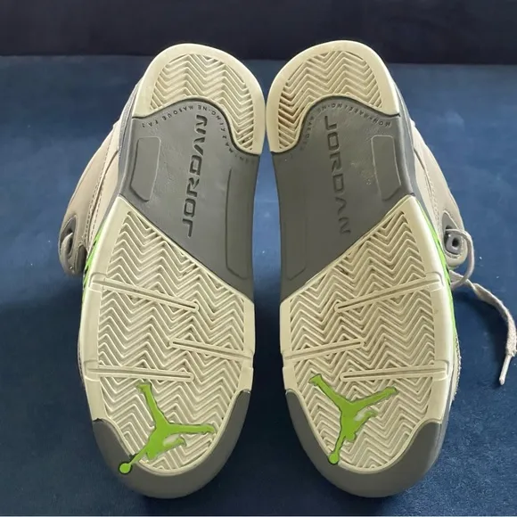 Air Jordan 5 Retro GS Green Bean Shoes Youth Size 2.5 Unisex DQ3734-003