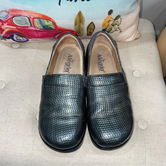 Alegria Keli Metallic Silver Leather Chrome Comfort Nursing Slip-On Shoes
