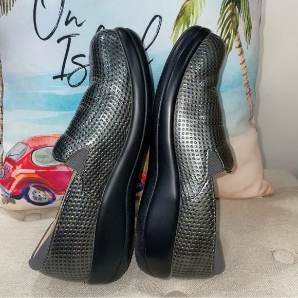 Alegria Keli Metallic Silver Leather Chrome Comfort Nursing Slip-On Shoes