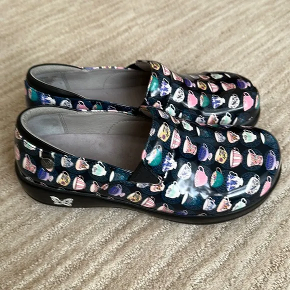 Alegria Keli Teacup Professional Shoe size Patent Clogs Black Patent Size 39 | 9
