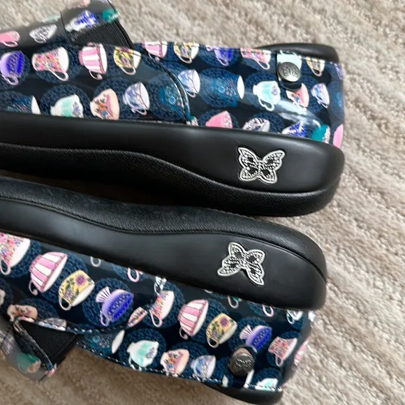 Alegria Keli Teacup Professional Shoe size Patent Clogs Black Patent Size 39 | 9