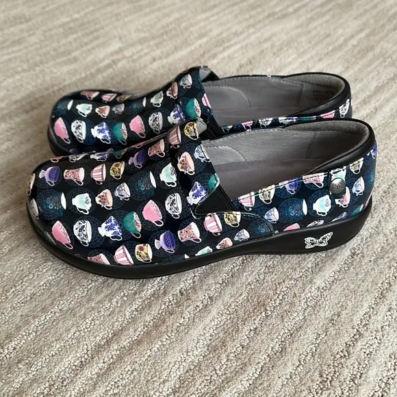 Alegria Keli Teacup Professional Shoe size Patent Clogs Black Patent Size 39 | 9
