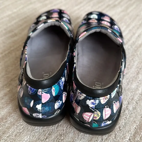 Alegria Keli Teacup Professional Shoe size Patent Clogs Black Patent Size 39 | 9
