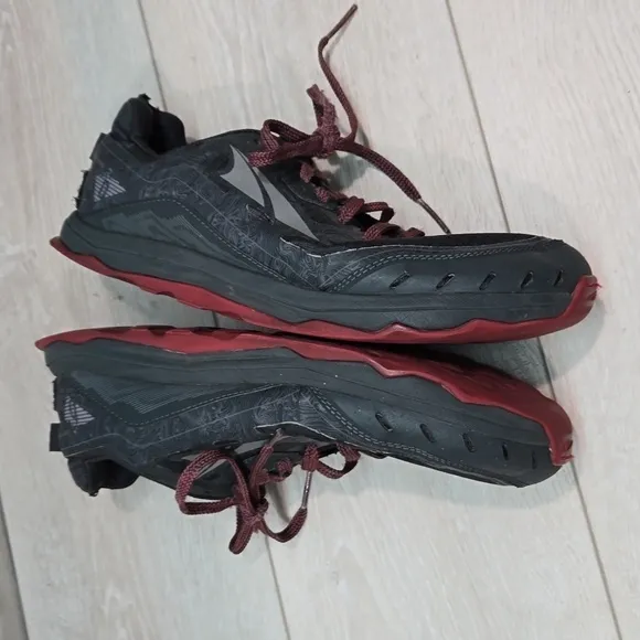 Altra Mens Athletic Running Sneakers shoes sz 9
