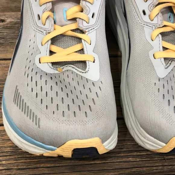 Altra Via Olympus Running Shoes Womens 9 W Light Gray Walking AL0A82CR224