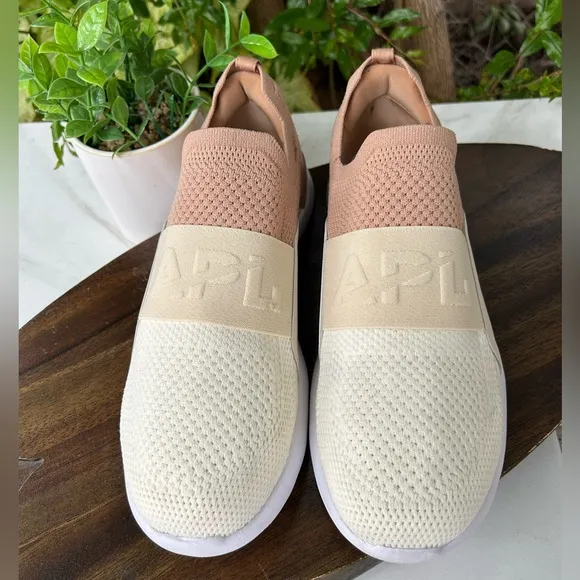 APL Athletic Propulsion Labs APL Lululemon 9.5 women