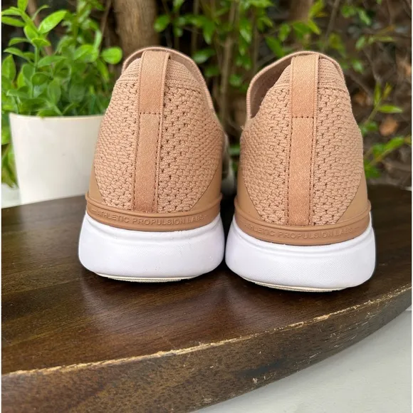 APL Athletic Propulsion Labs APL Lululemon 9.5 women