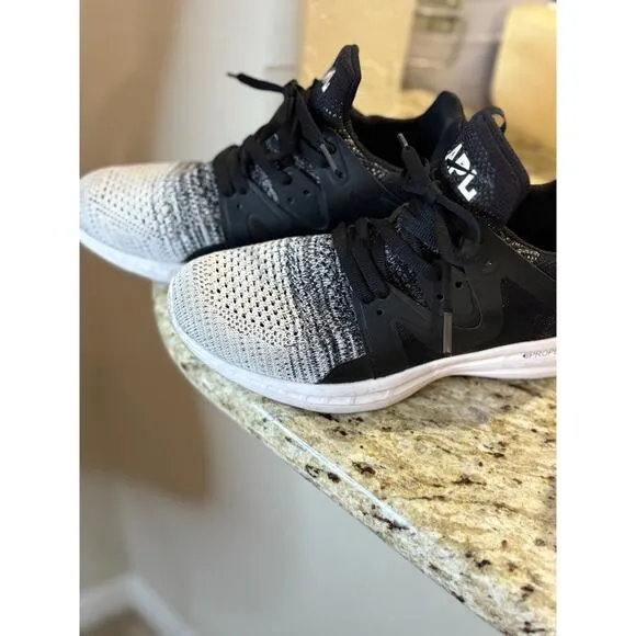 APL Athletic Propulsion Labs Ascend Black Gray Running Shoes Women’s Size 7.5