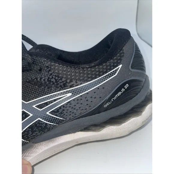 Asics Gel Nimbus 23 Men's Size 10.5 US Black Athletic Running Sneakers 1011B004