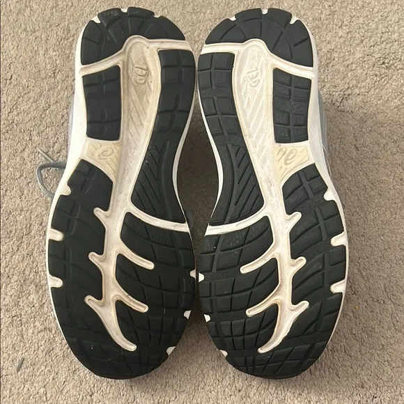ASICS Gray and White Athletic Running Shoes with Signature Cushioning