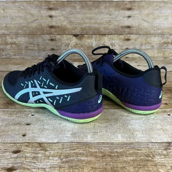 ASICS  Size 7.5 Women’s Training Sneakers
