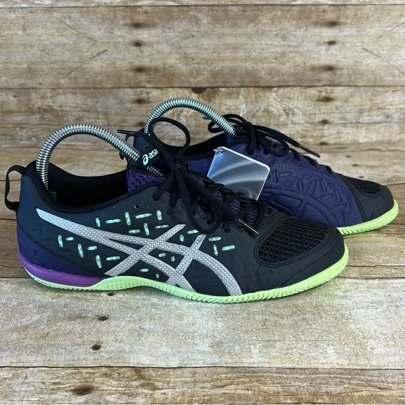 ASICS  Size 7.5 Women’s Training Sneakers