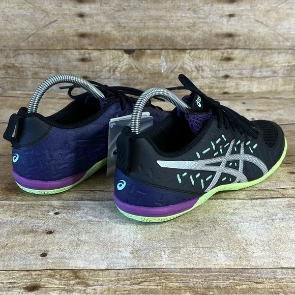 ASICS  Size 7.5 Women’s Training Sneakers