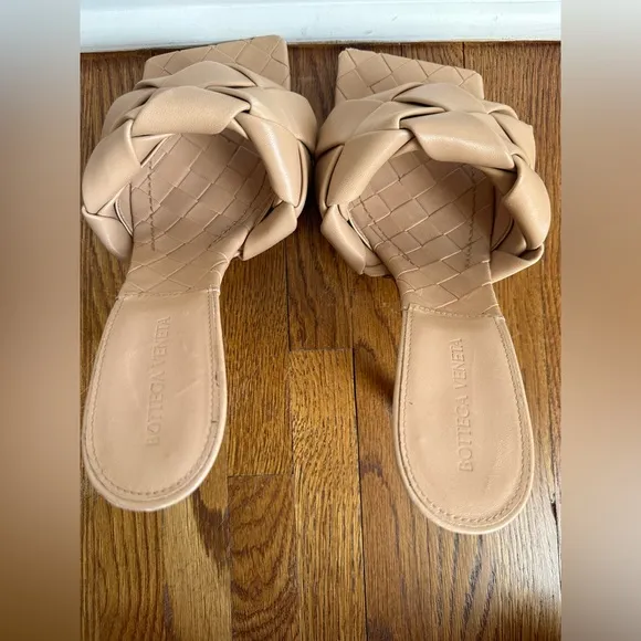 Authentic Bottega Veneta Square Toe Beige Mules