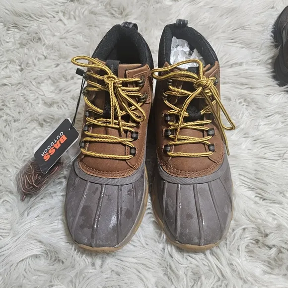 BASS outdoor field duck boots Mens 8M brown waterproof