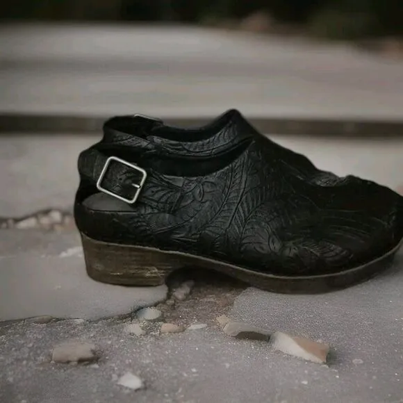 Bella Vita Starlee Black Clog Slingback Nursing Shoes Women's Size 8