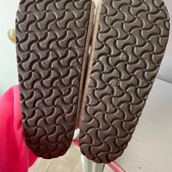 Birkenstocks size 40 shoes 🍀