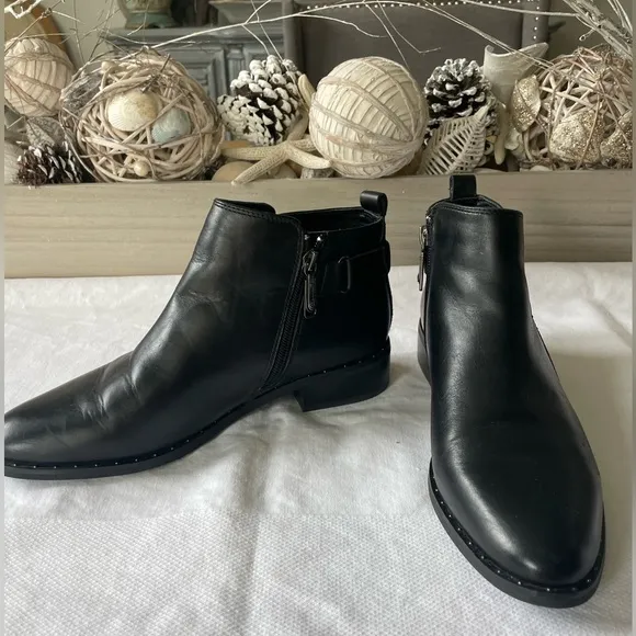 BLONDO BLACK LEATHER WATERPROOF MOTO ANKLE BOOTS SIZE 8.5 Medium