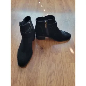 Blondo Women's Black Waterproof Suede Leather Ankle Boots Size 6.5